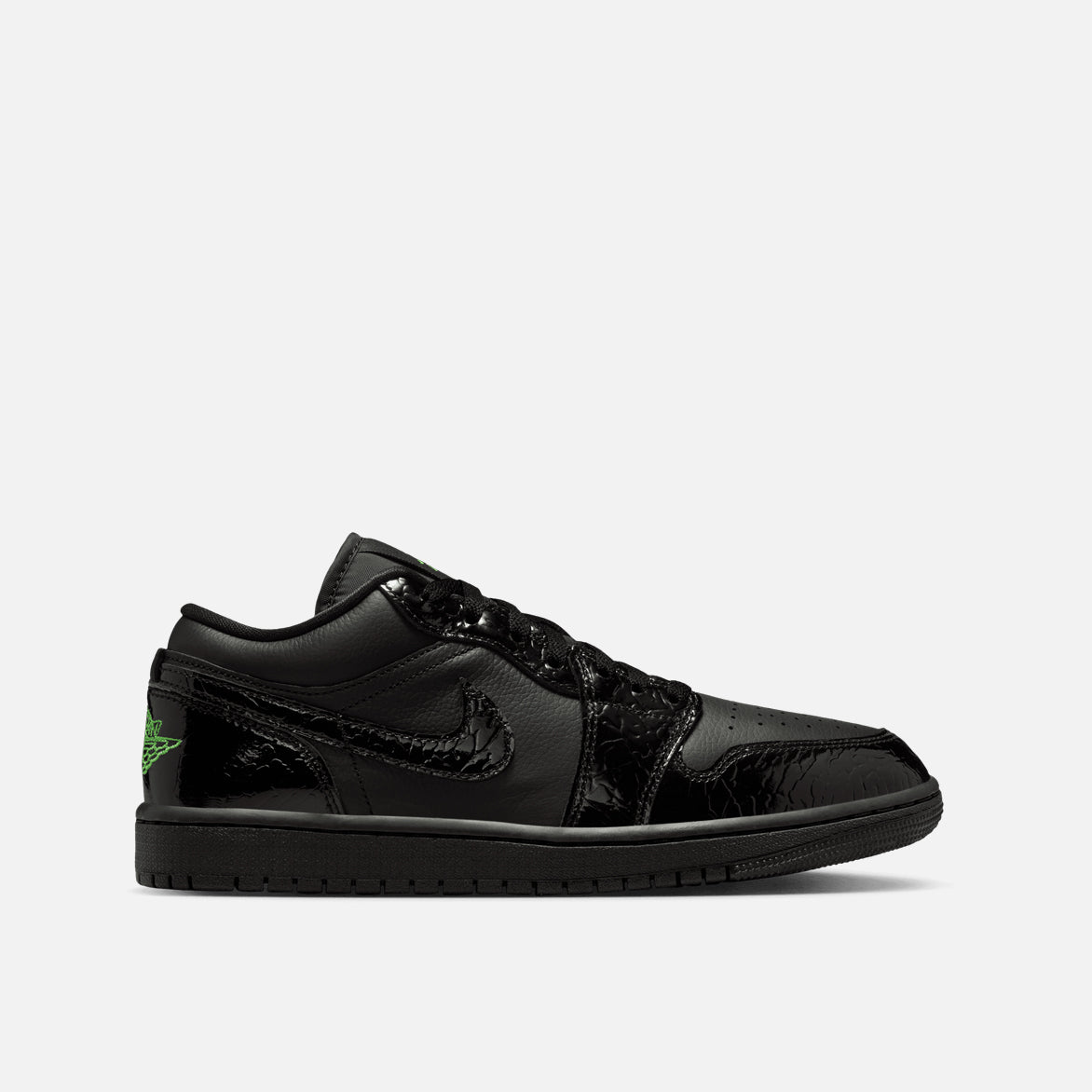 WMNS AIR JORDAN 1 LOW SE - BLACK / SCREAM GREEN