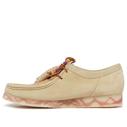 (WMNS) Clarks x Aries Wallabee 'Maple Combination' 26172454